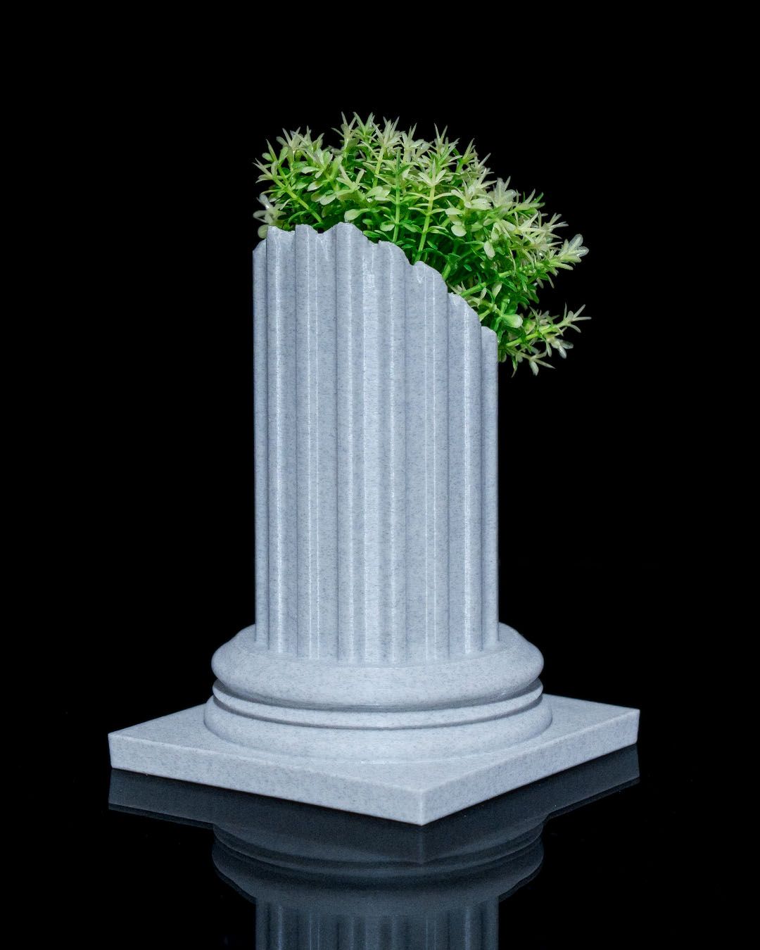 pillar ruins planter