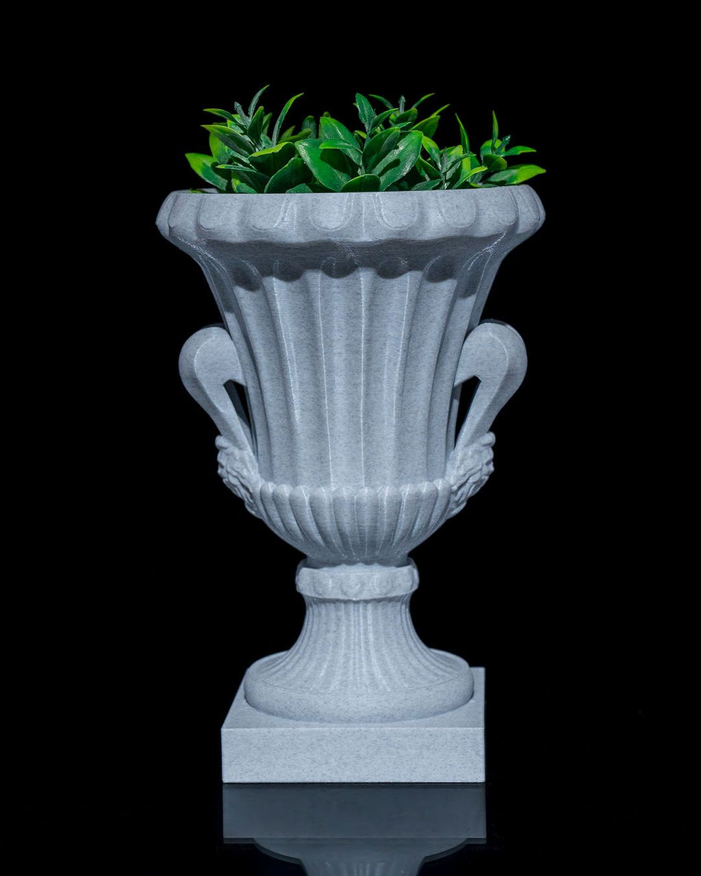 Roman cup planter
